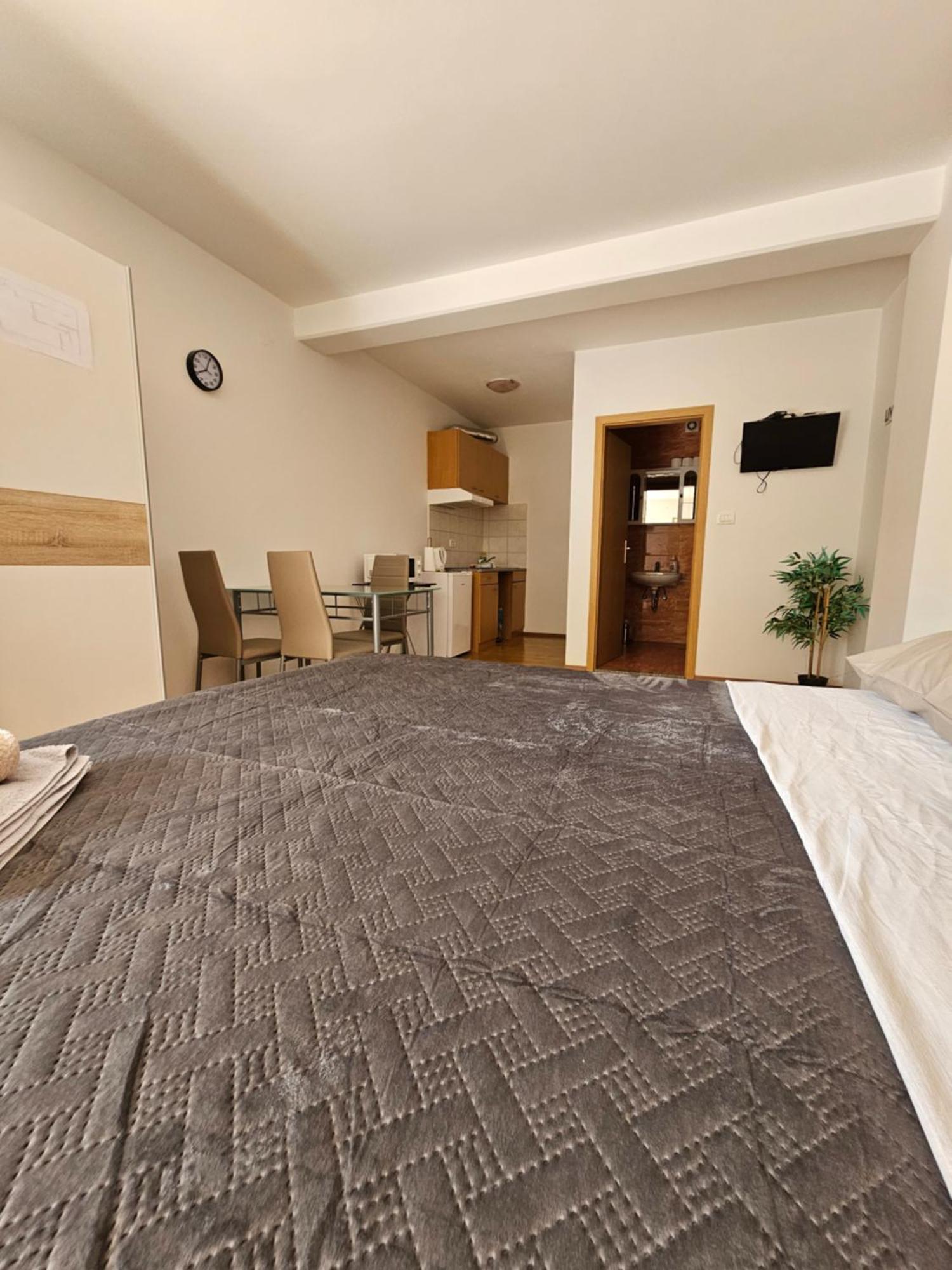 Apartmani Barbara Brseč 외부 사진